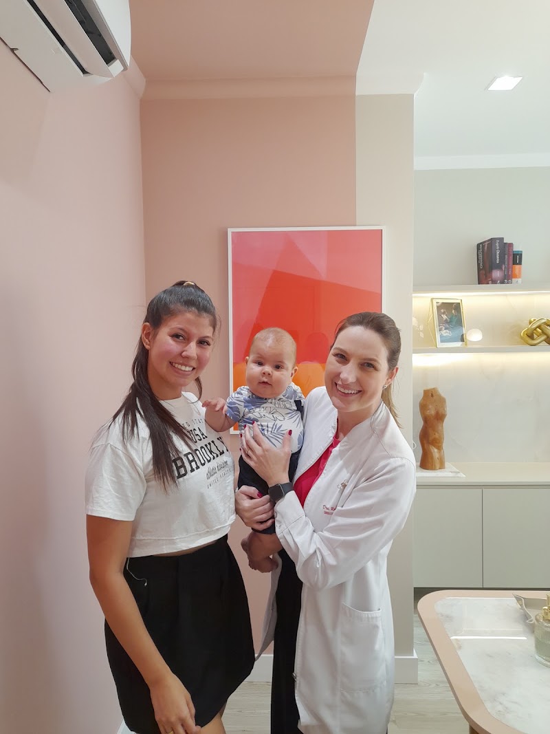 Foto de Dra. Rafaela Traebert - Ginecologista e Obstetra joinville