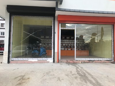 AKÜ DÜNYASI - Oto Servisi