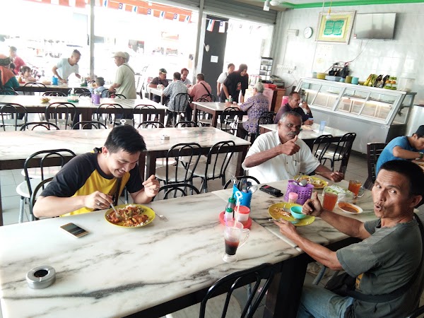 1B Beaufort Restaurant MEERA'S MAJU CURRY HOUSE - Photo 1