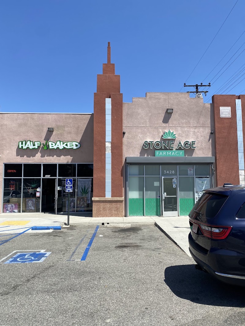 Video tour of Stilo Supply Weed Dispensary Long Beach and Delivery retail environment