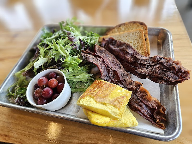 Living Room Coffee & Kitchen photo 2