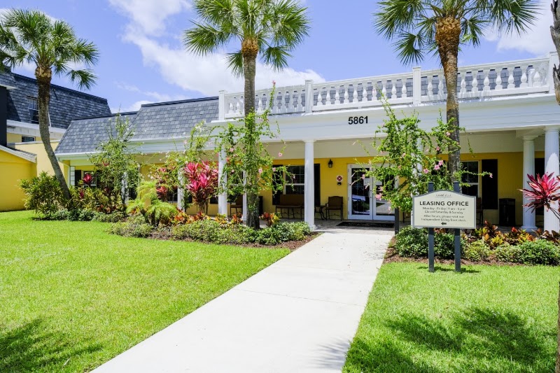 Azalea At Delray Beach