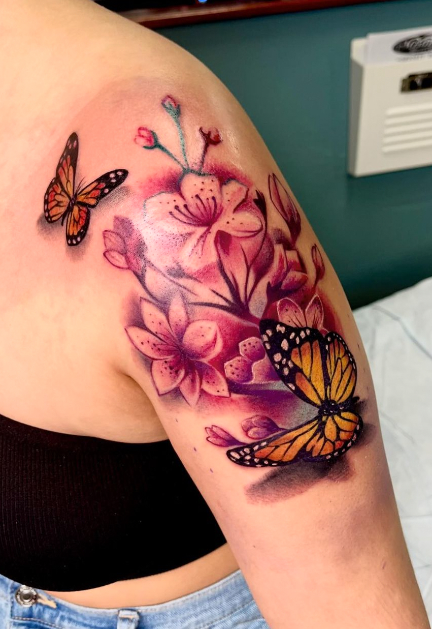 Moniques Body Art — tattoo studio near Clearwater