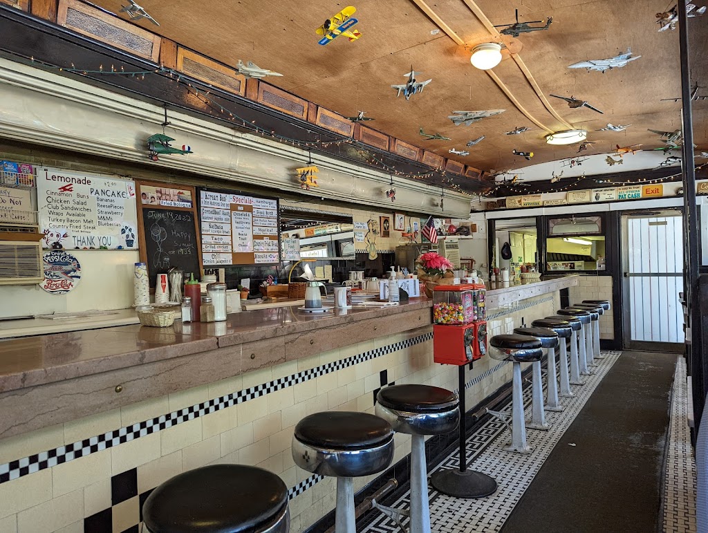 Shirley Airport Diner