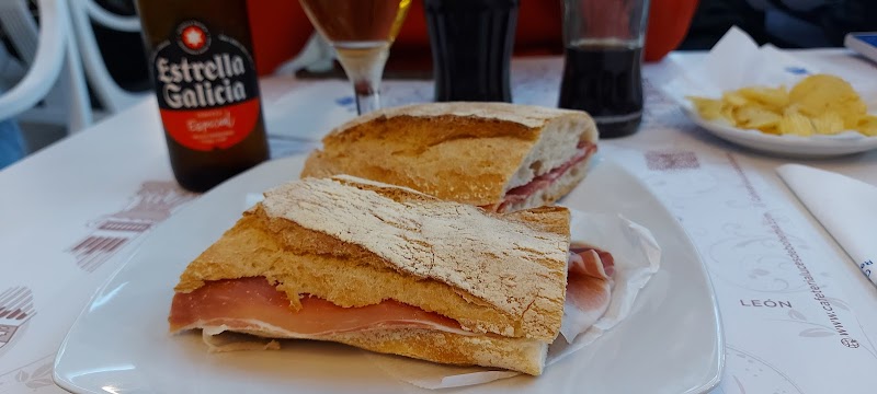 Luces de Bohemia photo 2