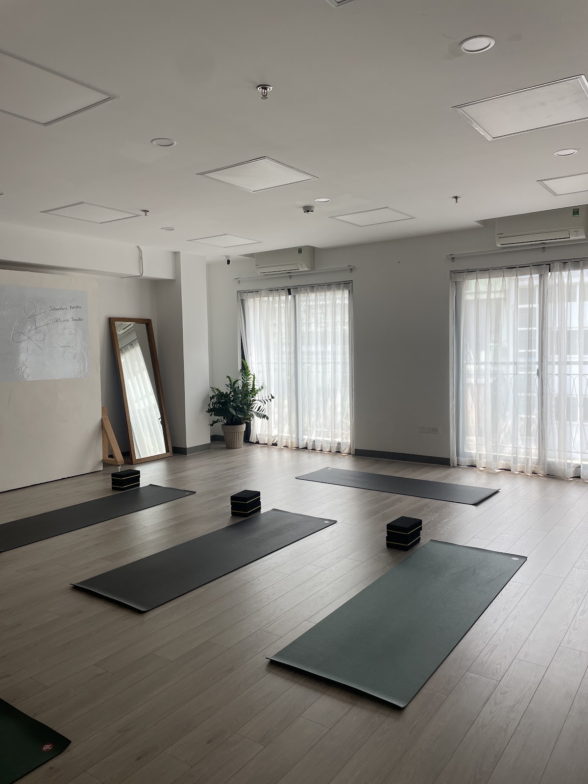 Yoga Lab Hanoi | Yoga Lab Studio — 3