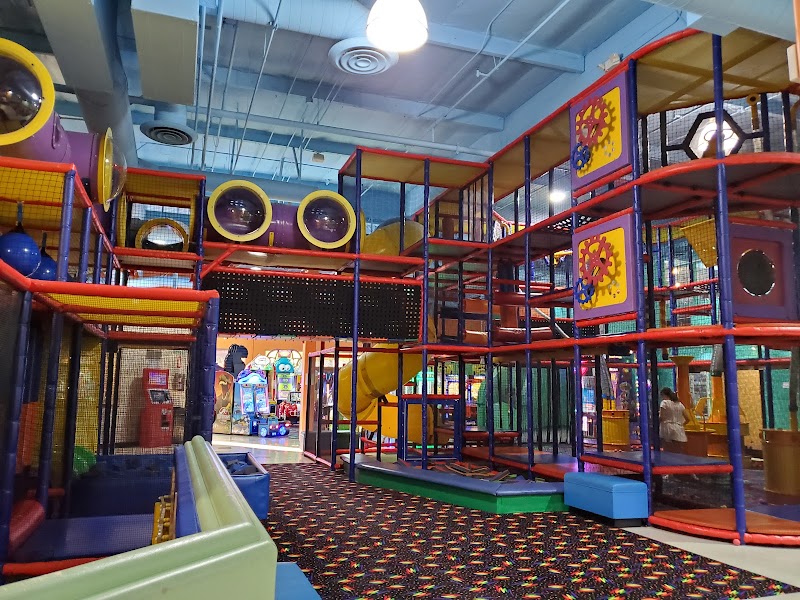 Kids World Family Fun Center — Amusement Center in Oak Park