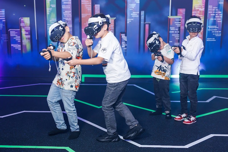 THE CUBE VR & Parties — Amusement Center in Glendale