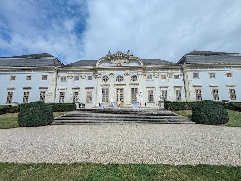 Шлос Хальбтурн