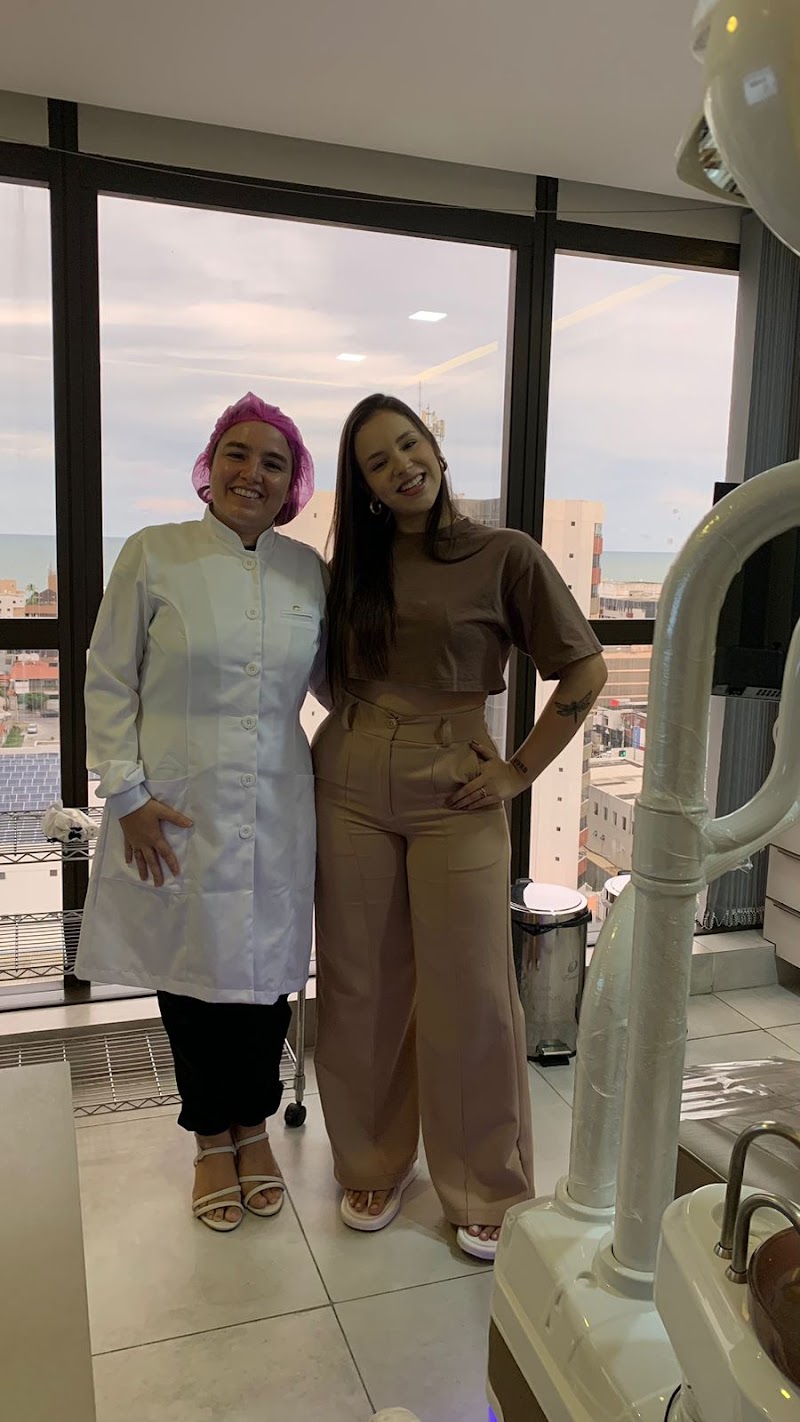 Prof. Rafaella Bastos Leite - Dentista em João Pessoa - foto 5