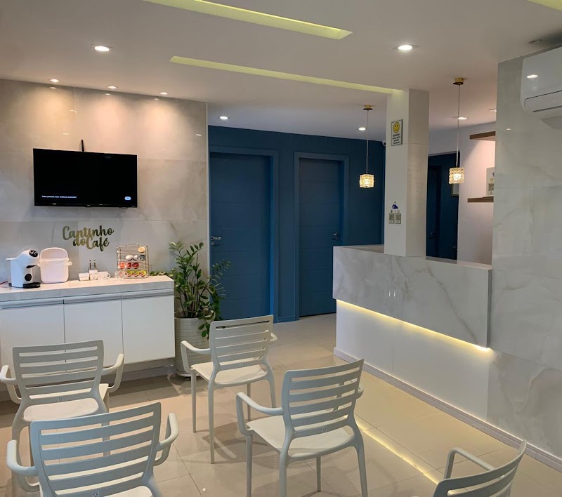 Amme Odontologia - Dentista em Jardim Camburi - foto 2