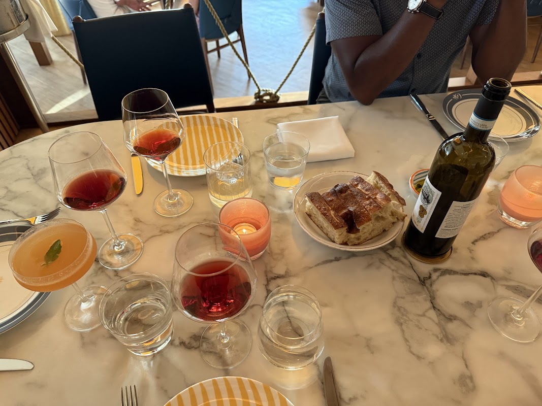 Costa Charleston photo 3