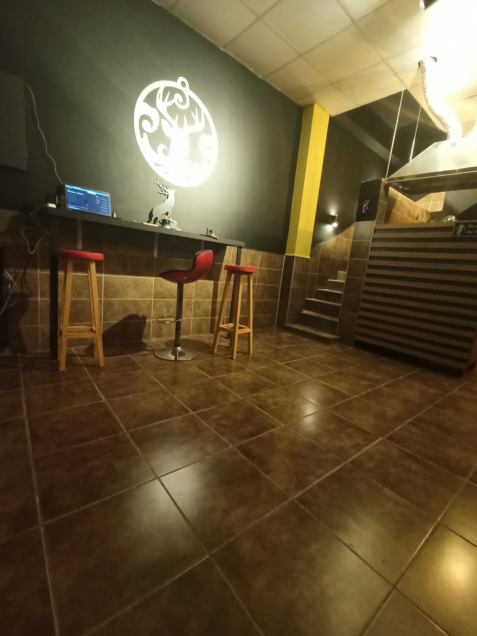 Geyik Cafe Bistro mekanı