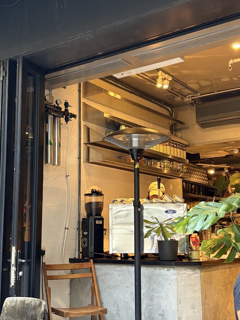 Halfway Coffee (Mid-Levels)