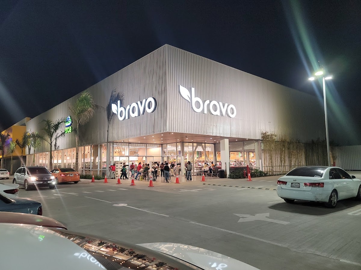Supermercado Bravo Yaque - Imagen 1
