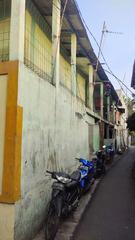 Kontrakan Bu Heru