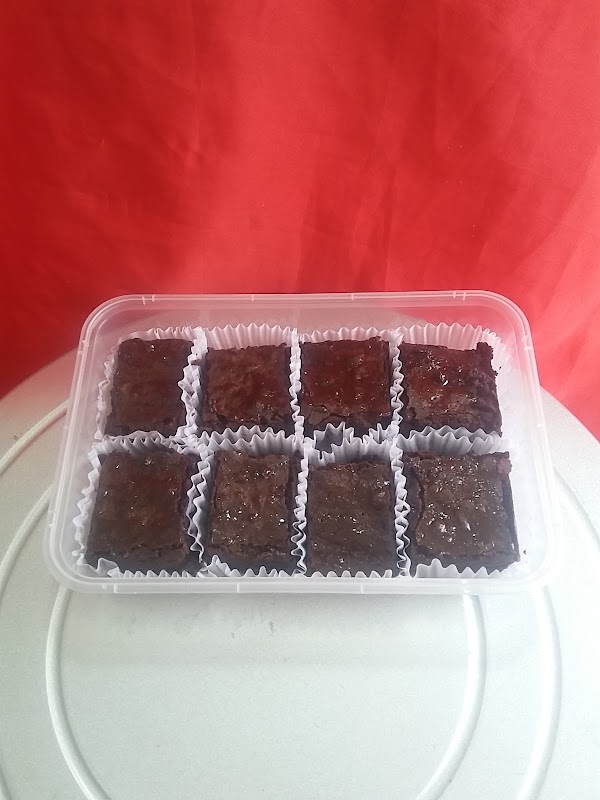 Sweet Ending's Cakes and Pastries