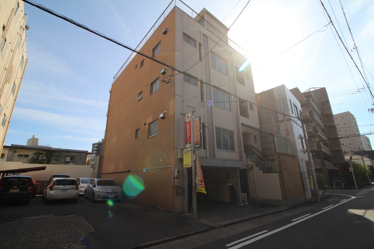 【輸入車修理・車検・鈑金塗装】日昭自動車 - 画像2