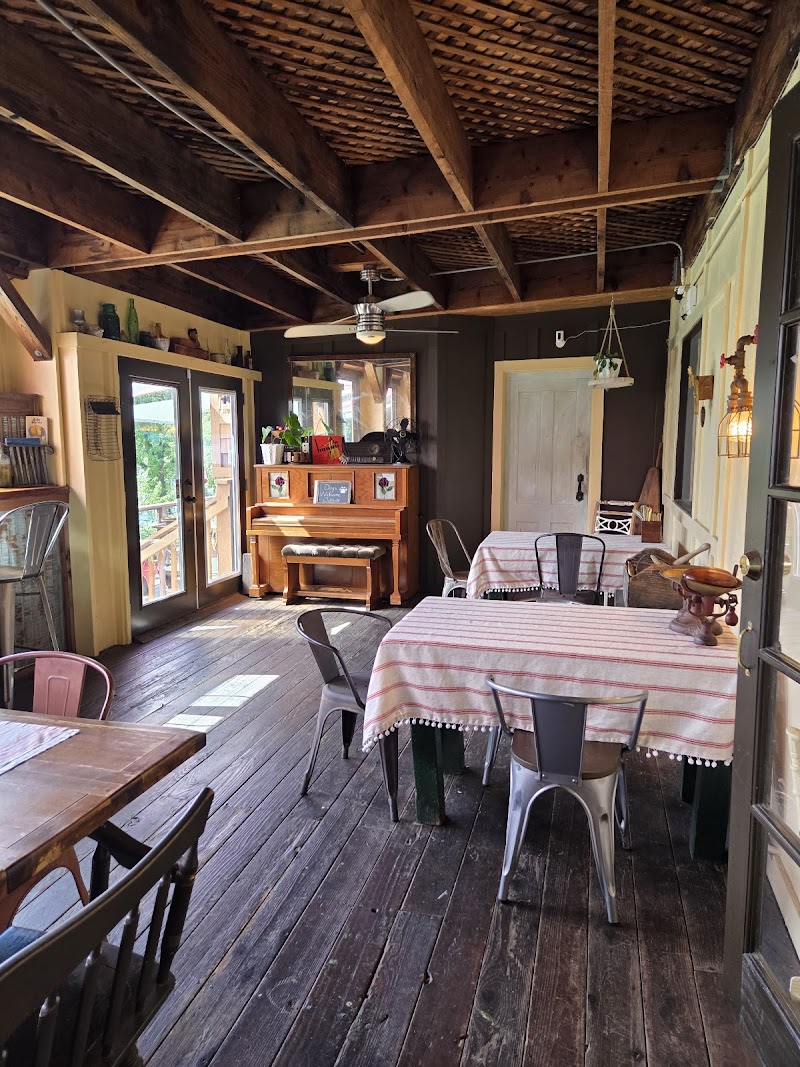 The Farmhand photo 4