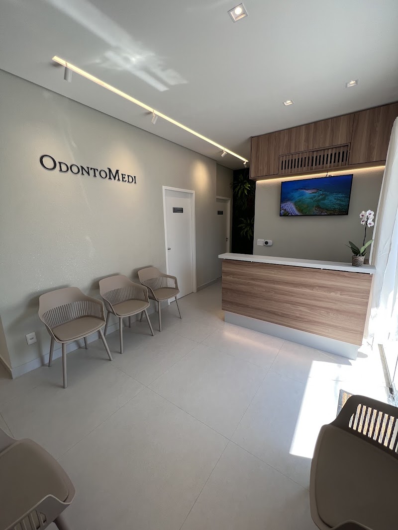 Dr Armando Jantorni - OdontoMedi Odontologia e Saúde Integrada - foto 2