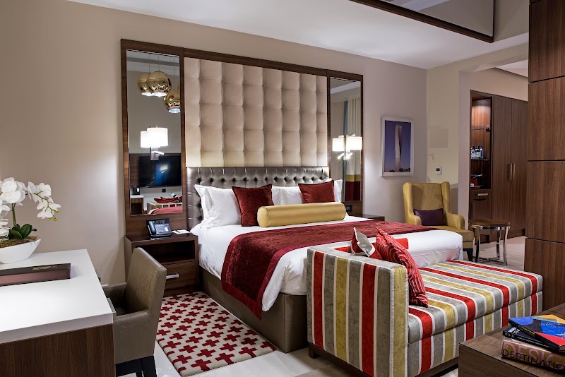 The Envoy Hotel photo 2