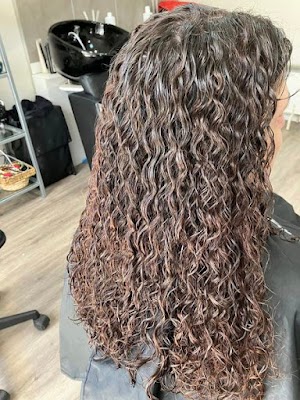 Snip Curl Hairdressing photo 2