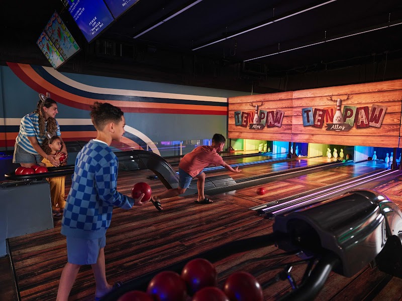 Great Wolf Lodge | New England - Photo 6