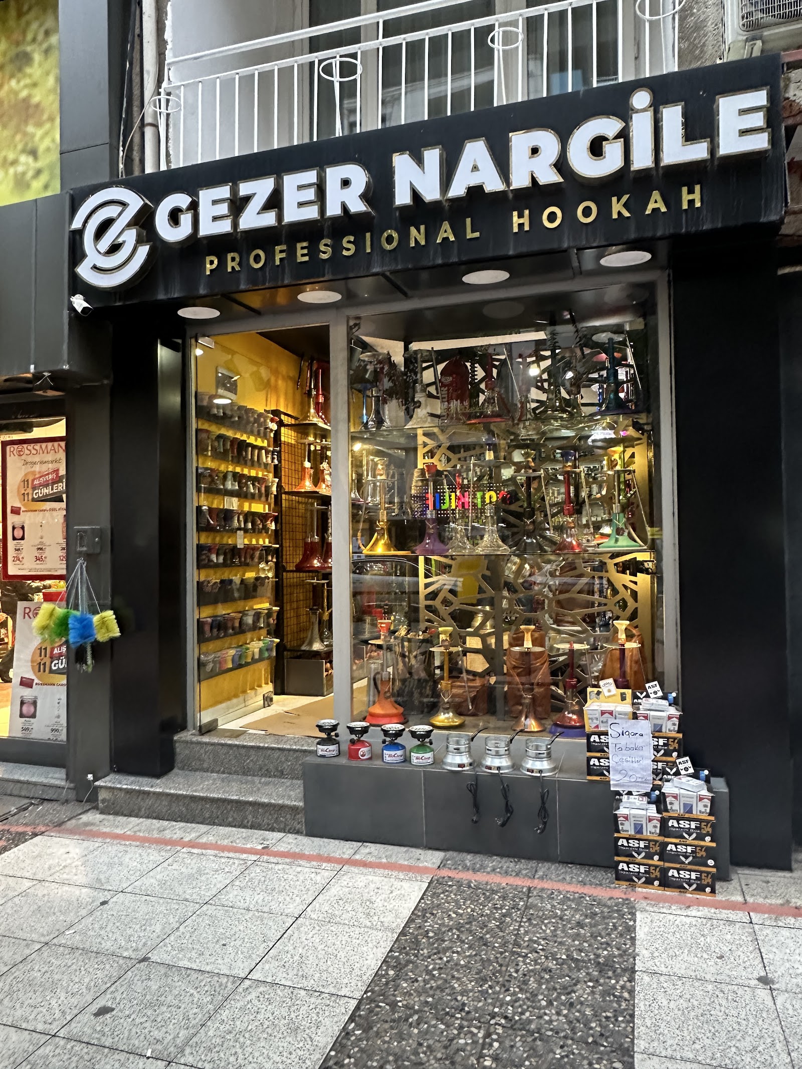 GEZER NARGİLE mekanı