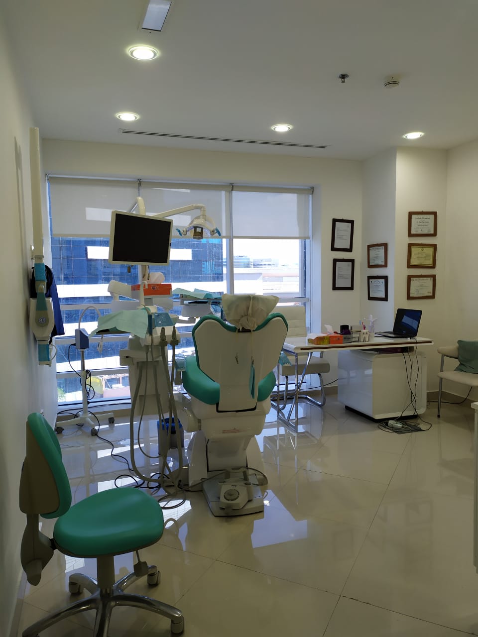 Pearly White Dental Clinic 2