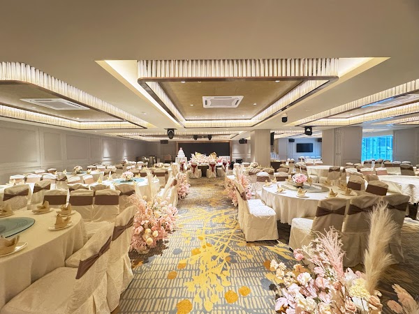 Golden Sun Restaurant - Photo 1