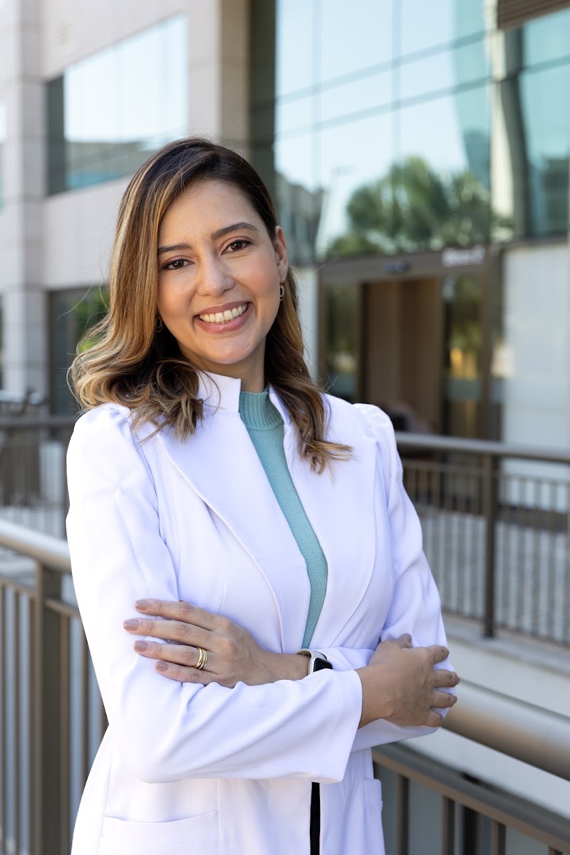 Dra. Mariana Meyer - Dermatologista