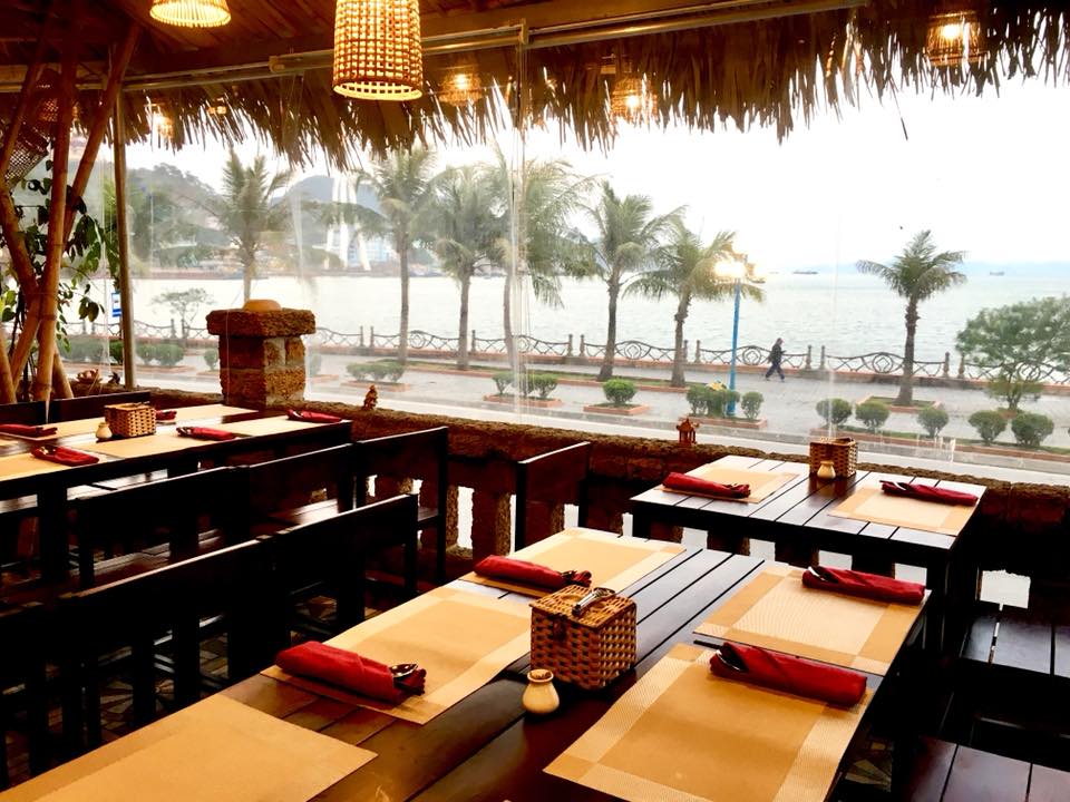Nhà hàng Buffet Sen Á Đông in halong-bay