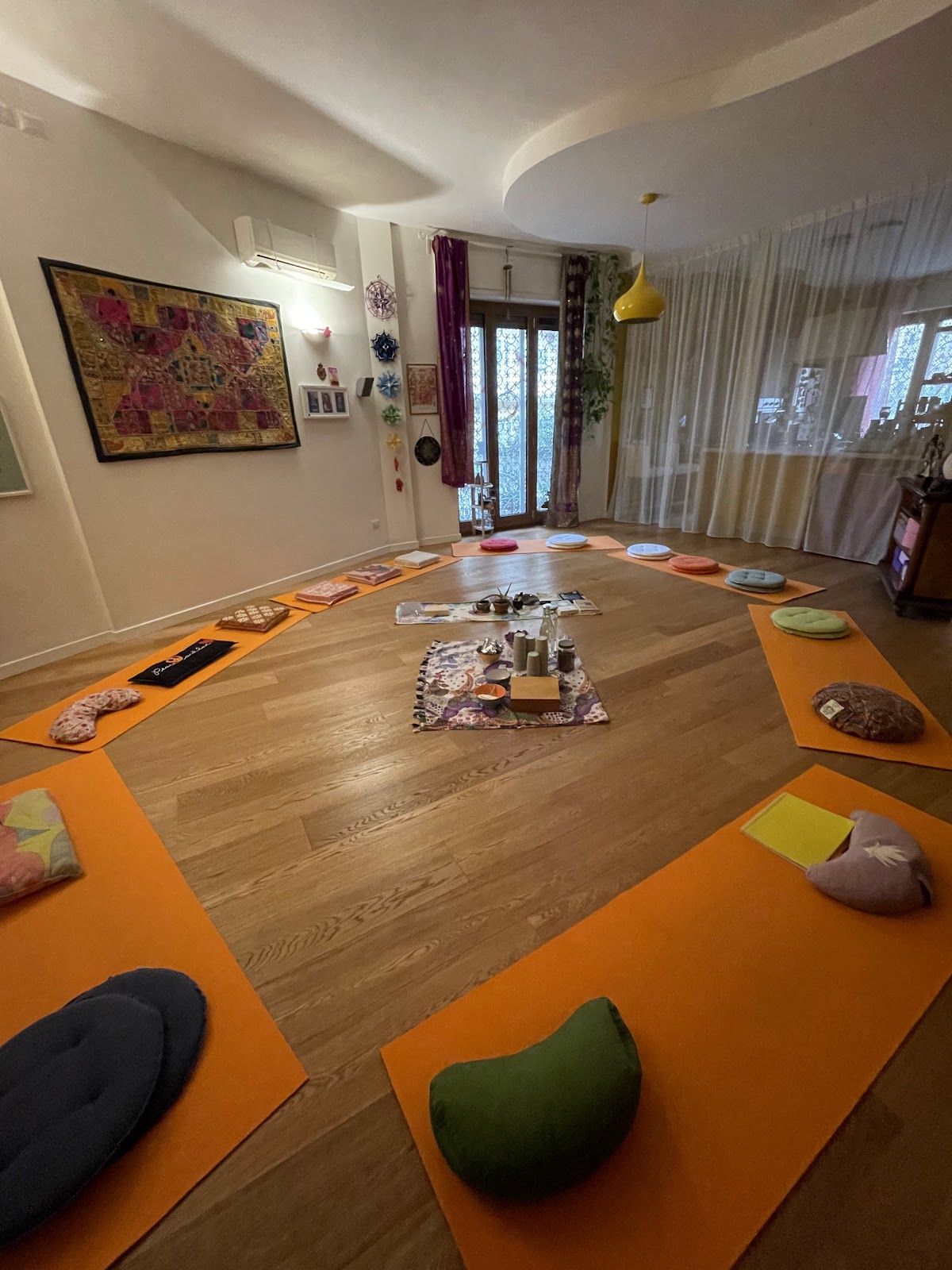 Centro Yoga e Ayurveda Napoli di Selene Spiezia — 3