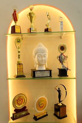Dr POOJA JAIN,Best Gynaecologist Pitampura/Rohini, Infertility Specialist, Obstetrician, Lap Gynae/PCOD/Menopause Treatment - Image 2