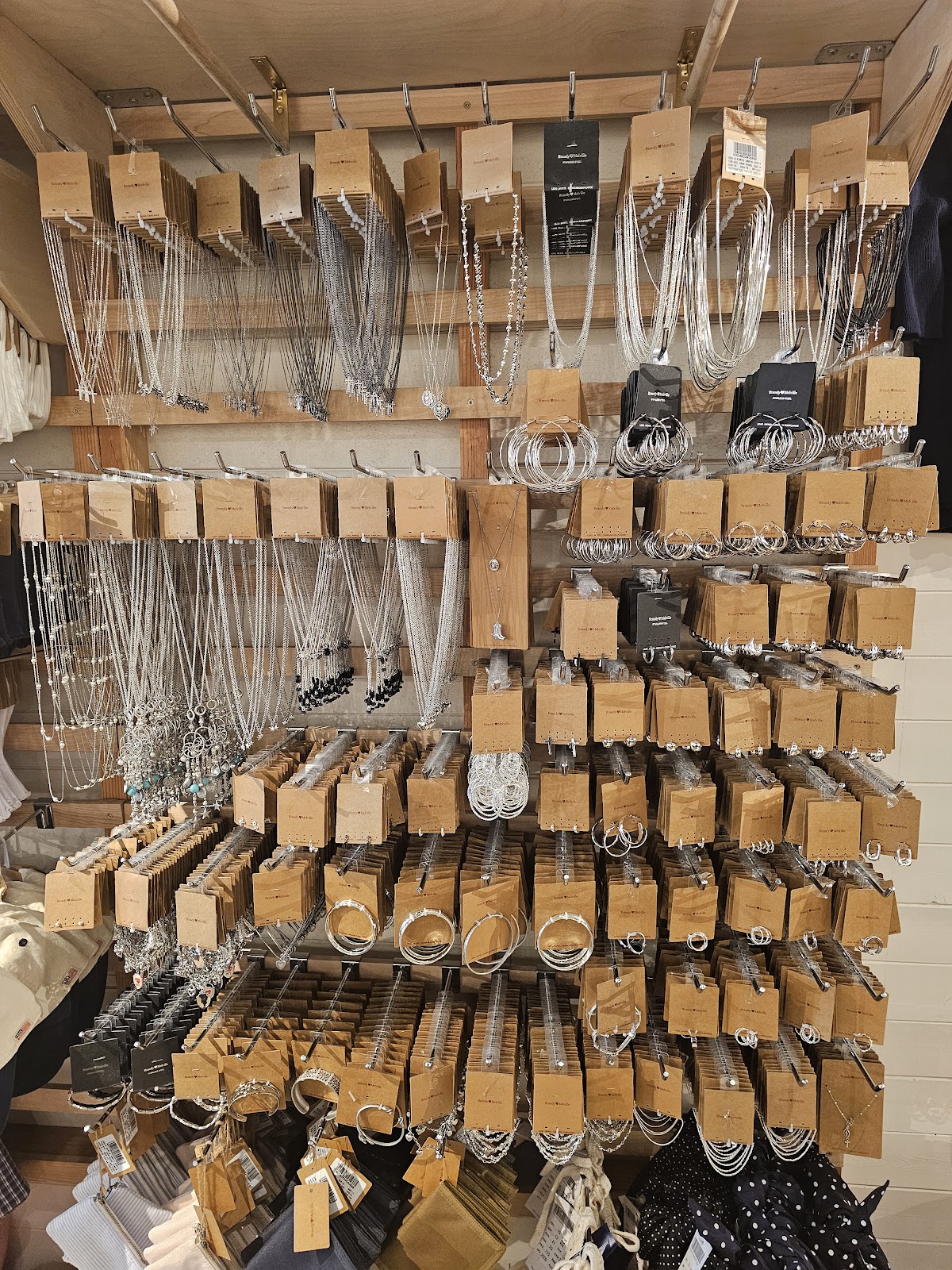 Brandy Melville - Charleston photo 4