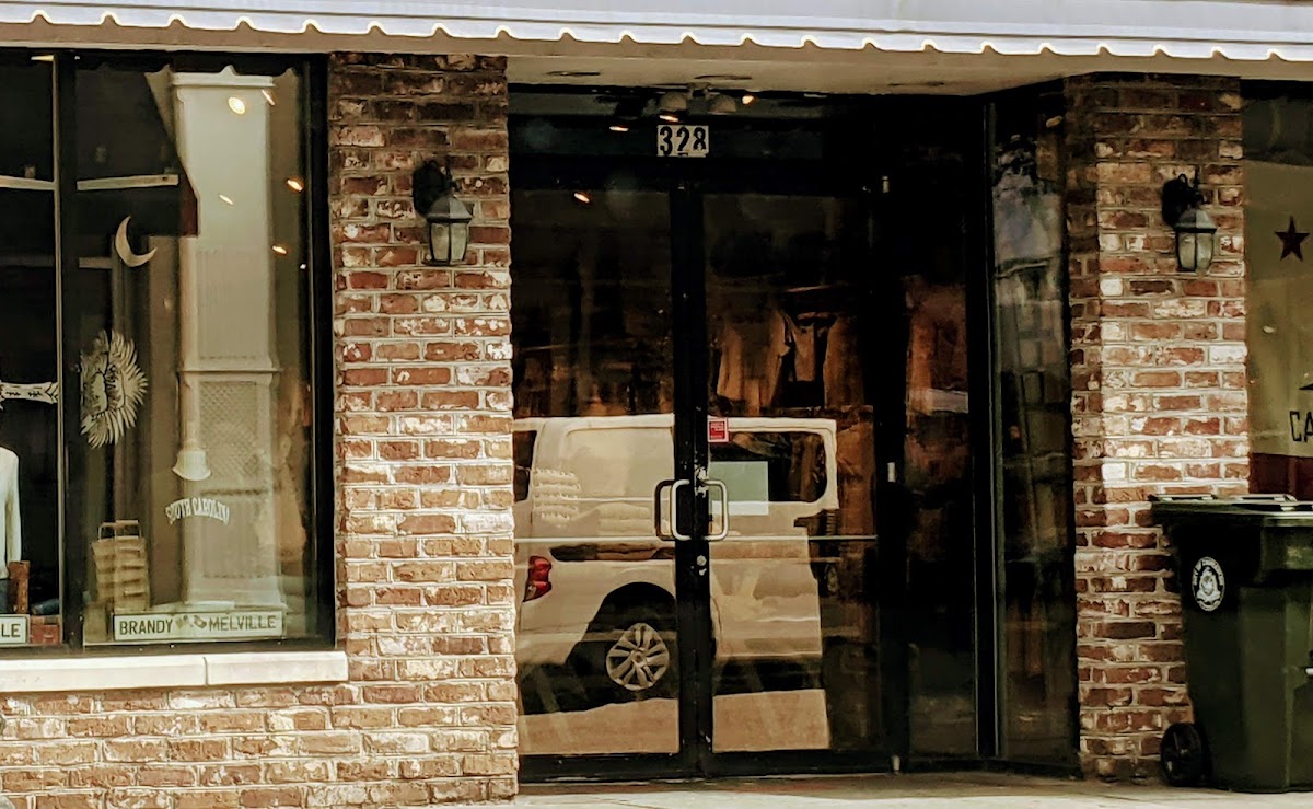 Brandy Melville - Charleston