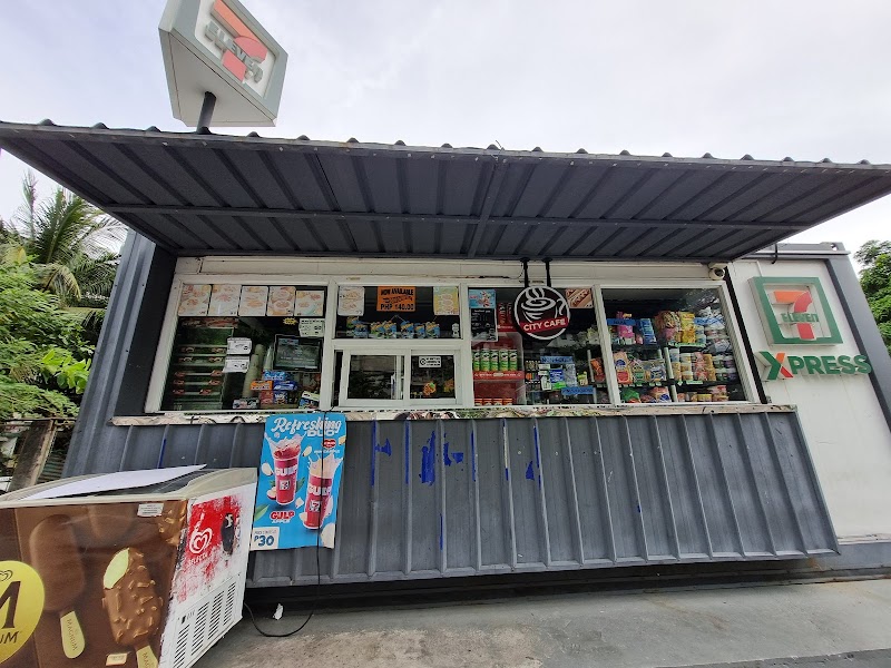 7-Eleven Xpress BCDA (4316)