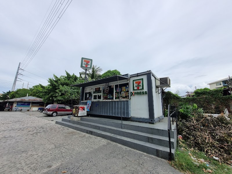 7-Eleven Xpress BCDA (4316)