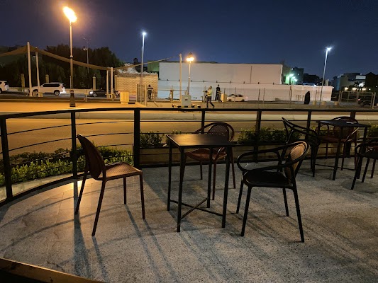 1/15 مقهى الجوار