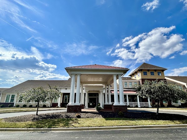 CEDARHURST OF EAST LOUISVILLE exterior