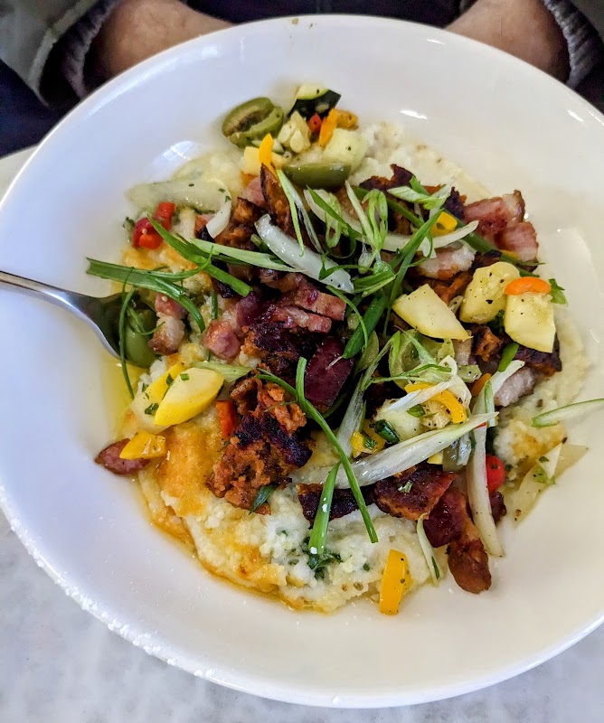 Lillian’s Petite Market & Eatery photo 4