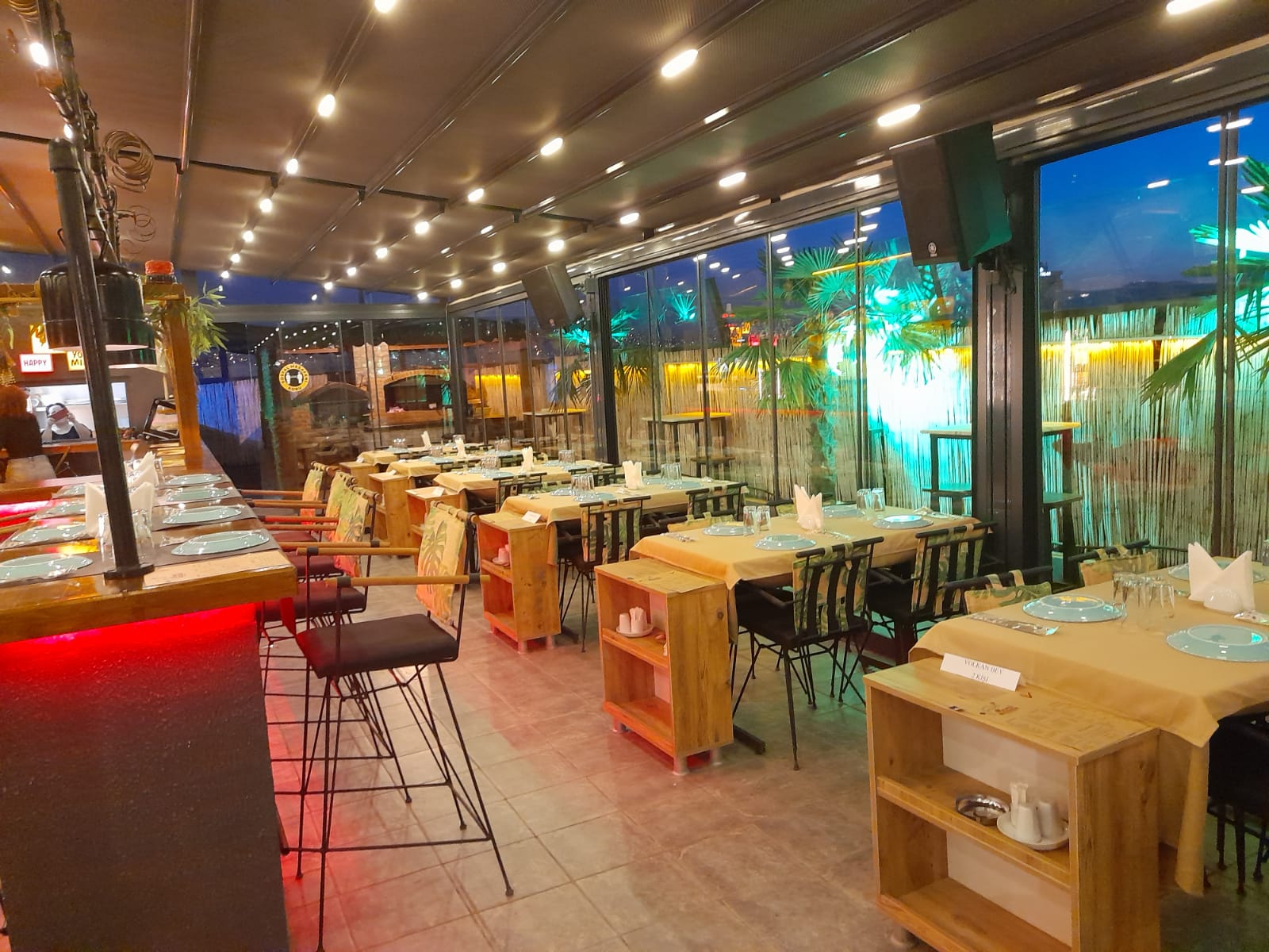 Vesta çatı restaurant mekanı