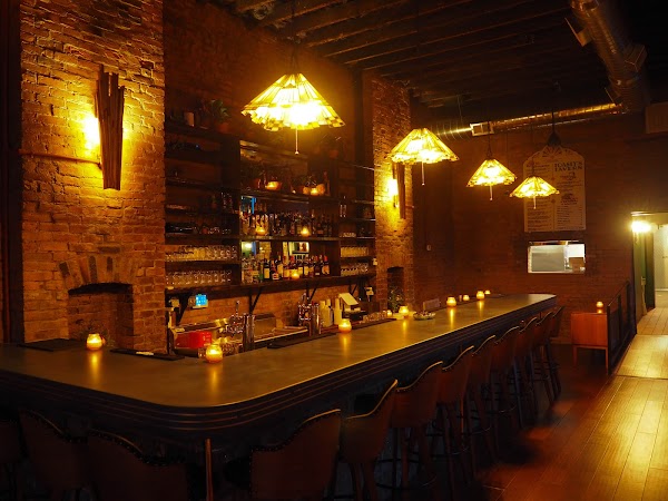 AWSOME'Z BURGERZ exterior