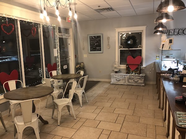 Dolce Amar Sweets to Love Bakery and cafe