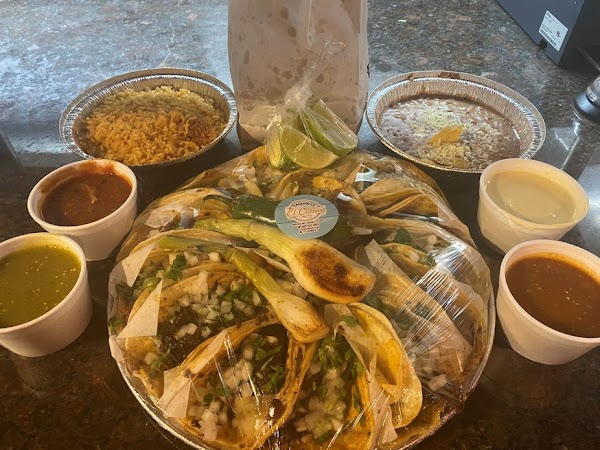 Photo by El Comal - Taquería