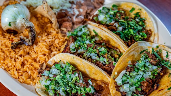 Photo by El Comal - Taquería