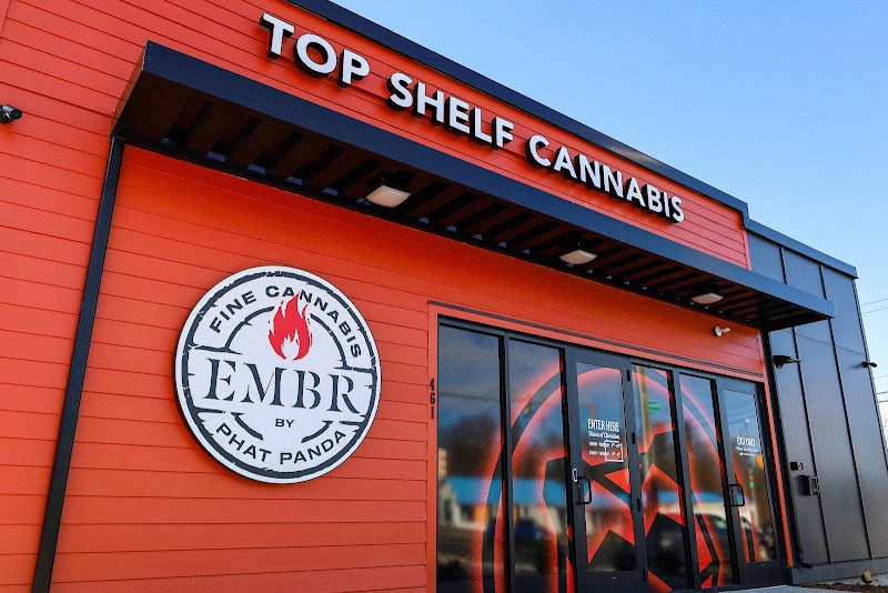 Video tour of EMBR Dispensary - Springfield retail environment