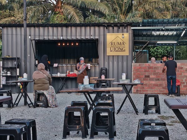 Ruma Ujong - Photo 1