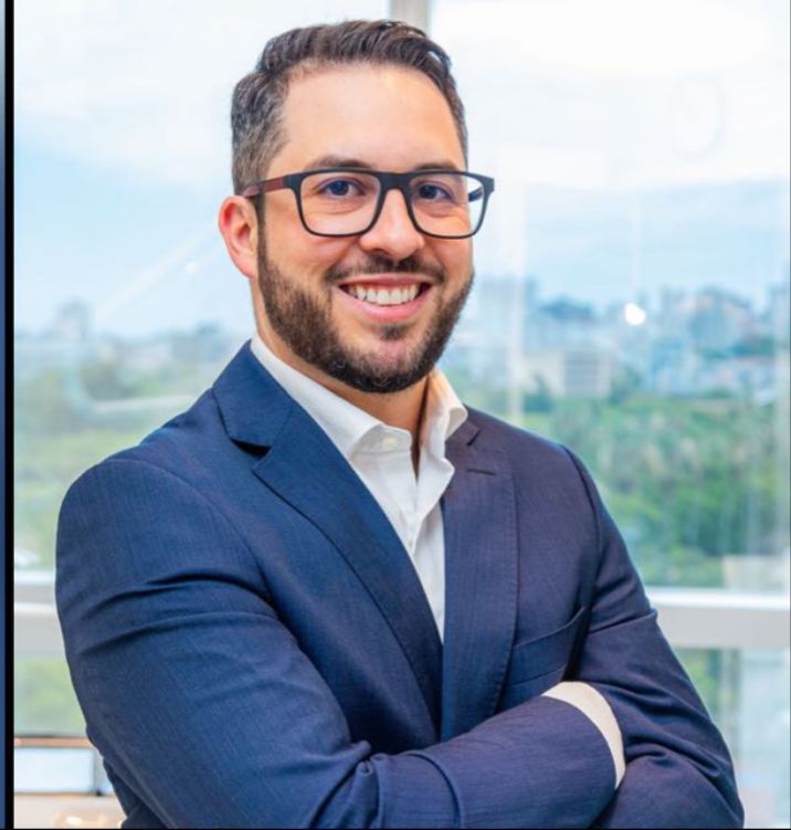 Dr. Ricardo Dallegrave | Cirurgião Dentista