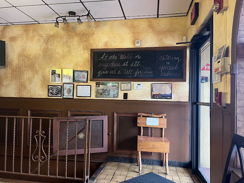 Sun-Ray Pizzeria photo 5